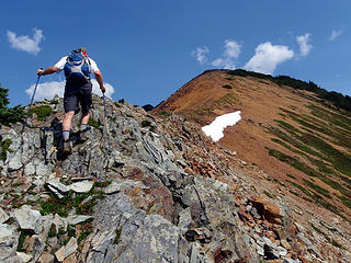 Hiking up the final ridge to the summit. 
Photo by Gimpilator