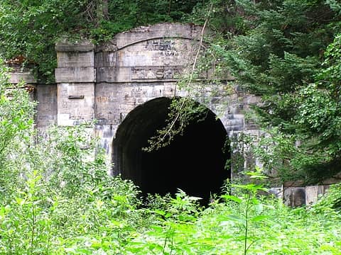 Closed Tunnel (flash flood danger)
