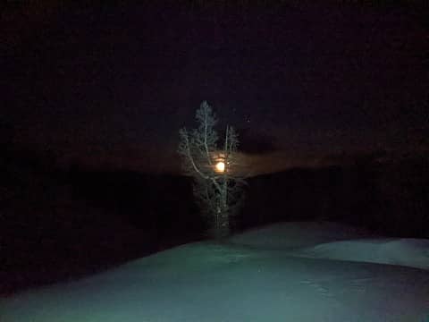 Moon rising on the descent
