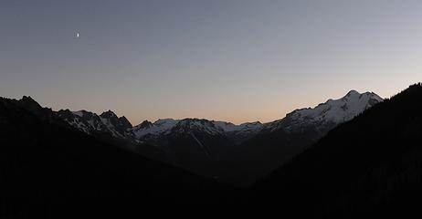 Glacier Peak at dusk, on the way back from Flower Dome