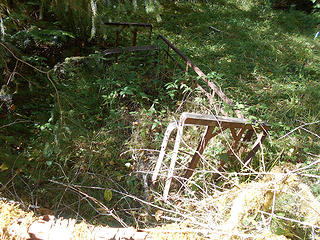 Smith Place Queets Valley glider behind remains of structure 090518 01