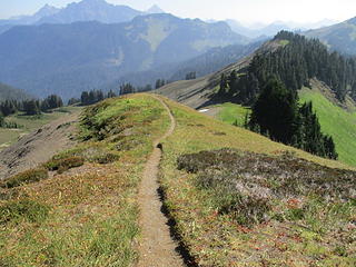 High Divide Trail has few obstacles....good thing, when one is gawking at views like this! :cool:
