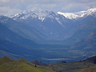 Looking right up the Methow Valley at Driveway Butte.