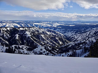 Looking south from the top of the ridge near Wenatchee Guard Station. The Grande Ronde River is some 4000' below.