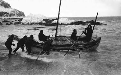 Launching The James Caird