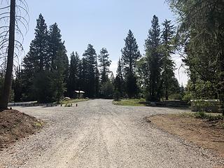 Huge parking lot at the trailhead (for multi-users)