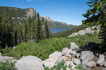 small view of Grave Lake