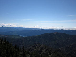 Lake Cle Elum (near) and Mount Rainier (far)