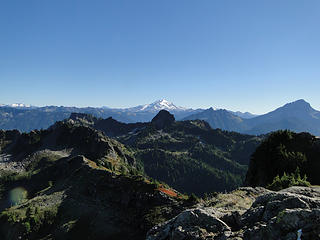 Zoom out towards Glacier peak from Dickerman summit. 36