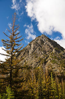 Esmeralda Peak from along Ingalls Lake Trail