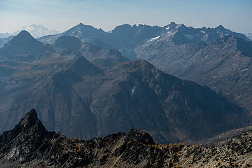 pinnacle summit views from glacier peak to copper