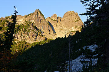 Next morning dawned clear, with the sunrise lighting up Chair Peak