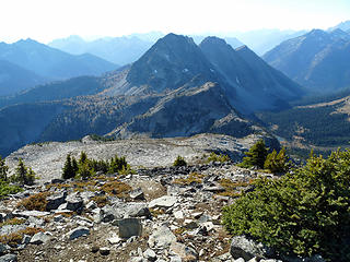 From the summit looking at Switchblade - Stiletto - Lookout and Copper Creek Basin to the right.