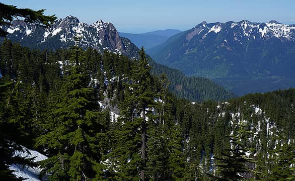Russian Butte on the left-side of MFK (Middle Fork Snoqualmie). Right is the Teneriffe - Green ridge