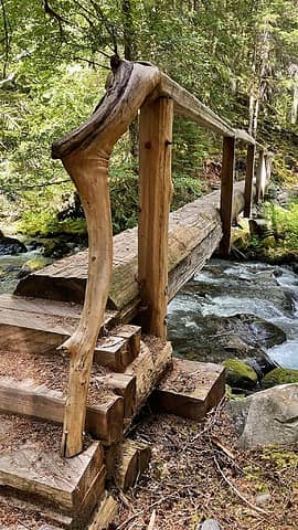 1b_Cameron Creek bridge