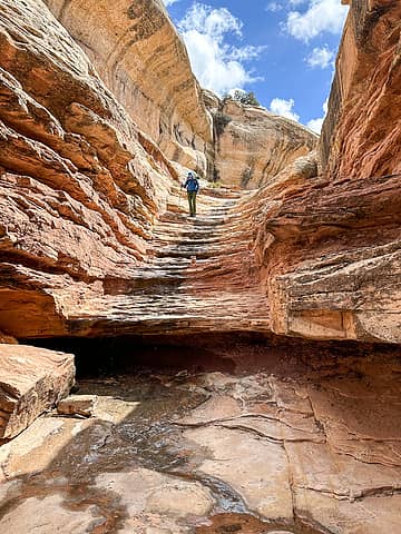 Descending bullet canyon