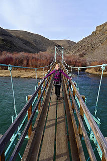 Suspension bridge at TH leading to Umtanum Canyon