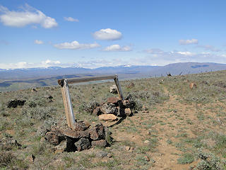 Arrive at first summit a little over 2700 feet with a horse hitching post.