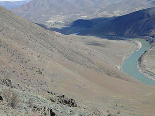 Views down the canyon from Yakima Skyline trail.