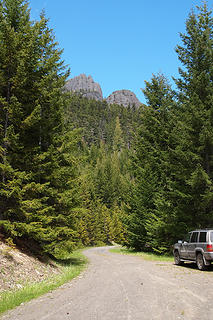 Baldy Grey Wolf via Maynard Burn:Looking back on Forest road FR 2860-120, and my lonely vehicle.