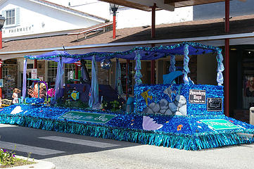 Slice of Americana #2 - Under the Sea themed float, Cashmere, Washington