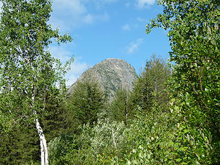 Lincoln Butte from the trail early on.