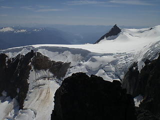The view to Mt. Shuksan, the Crystal Glacier, and Baker Lake from the summit.