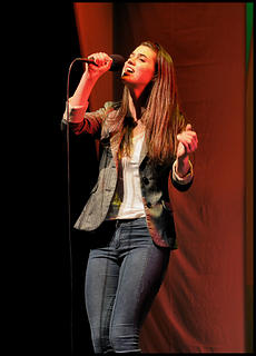 Leah performing in VocalPoint! Seattle show.