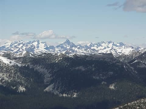 North Cascade Peaks. There are quite a few !