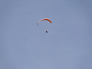 Para-glider over Poo Poo.