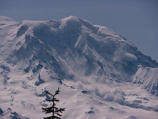 Almost start  of avalanche or cloud event on Mt Rainier. From SunTop 04/07/12