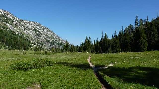 Valley trail