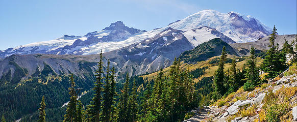 Pan from below 2nd Burroughs. MRNP, White River campground to Sunrise 2nd Burroughs, to Glacier basin loop 10/07/12