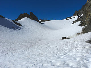 Snow-filled canyon (N47 48 37.4, W123 35 3.6)