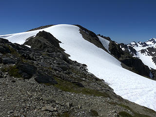 Snow at on this summit is the top of the snow slope N47 49 36.6, W123 34 16.3),  leading to Lone Tree Pass