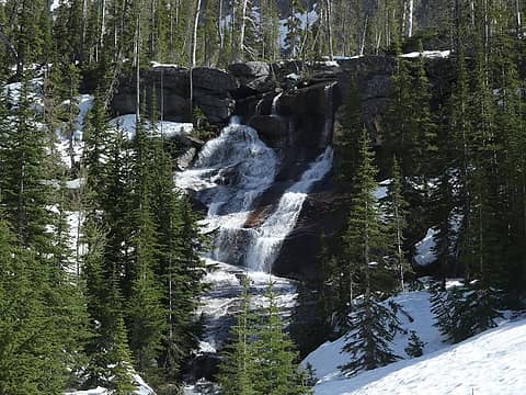 Slab waterfall below Nugget Lakes
