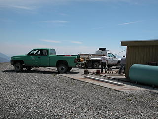 I saw forest service workers working around the shack up on top when I was there in 2004. No sign of microwave or radar.