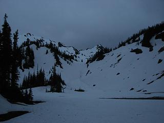 Morning gloom and the route to upper Royal Basin