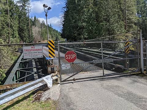 Gated crossing of North Fork Tolt River