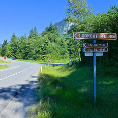 Lookout Point Road sign
