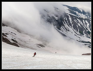 Skiing the Inter glacier