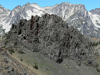 Volcanic Neck and Dragontail as seen on way to Bean Peak, 7.29.07.
