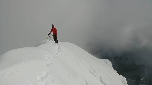 Trace on the summit