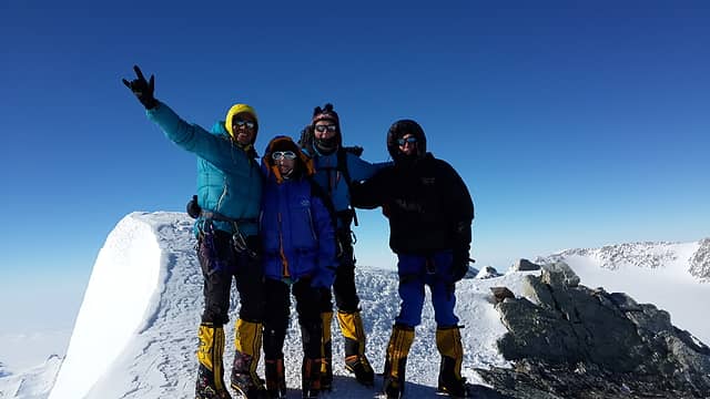 Left to right: Ossy, Urszula, J.P. and Dave on summit. Photo courtesy of Ossy.