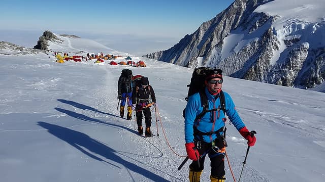 Group just leaving High Camp for the summit. Photo by Ossy.