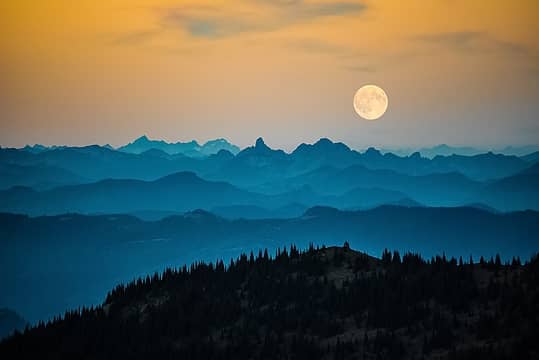 Super Moon rising over Central Cascades