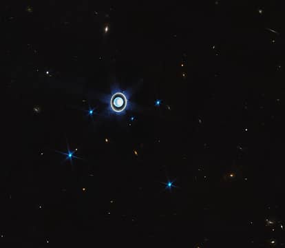 JWST first image of Uranus and its 5 brightest moons