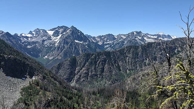 From Tenmile Point: Maude, Copper, Fernow, Genius, Dumbbell, Greenwood, Glacier Peak, probably more. Martin Ridge in the foreground.