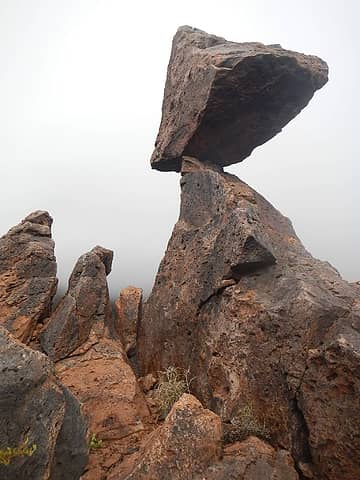 balanced rock route feature