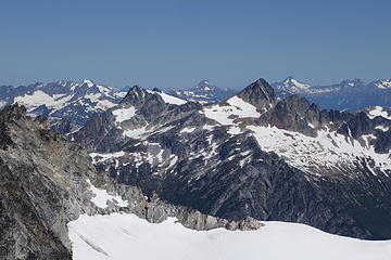 Snowfield Peak foreground, Pickets and Chilliwacks background